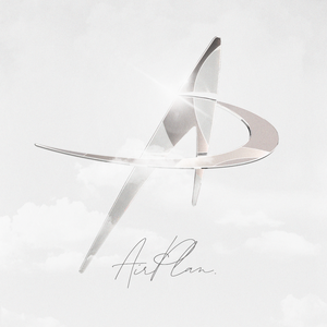 我和小妺在卫生间做爰
